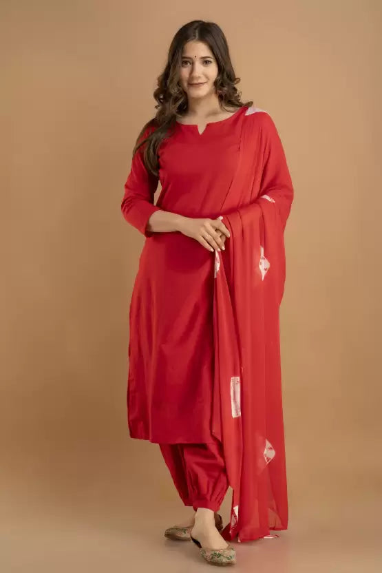 Women Red Cotton Blend Kurta set