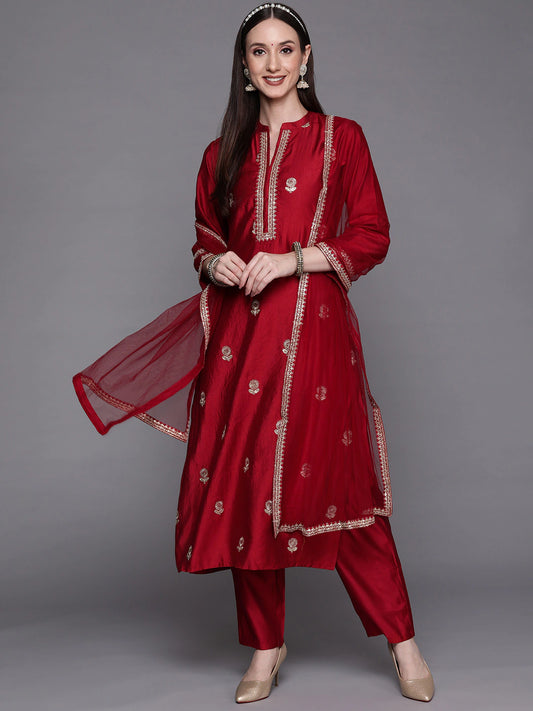 Women Red Floral Embroidered Sequinned Kurta Set