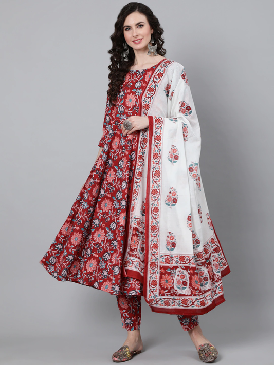 Women Red Floral Printed Kurta Set