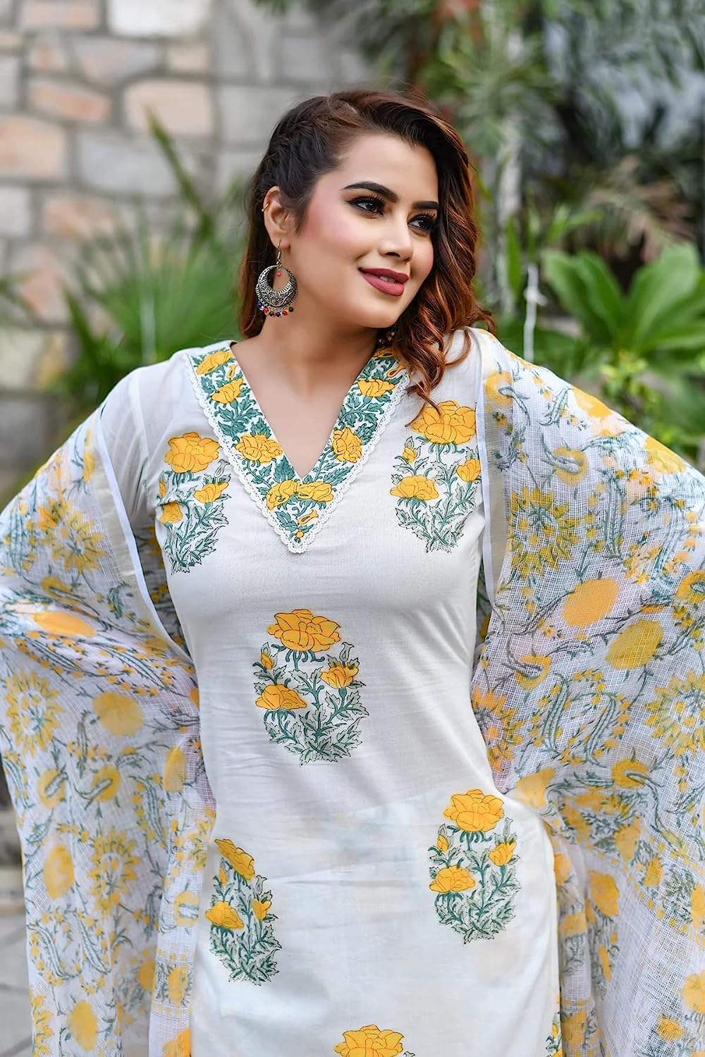 Women Straight Block Printed Kurta and Pant Set with Dupatta