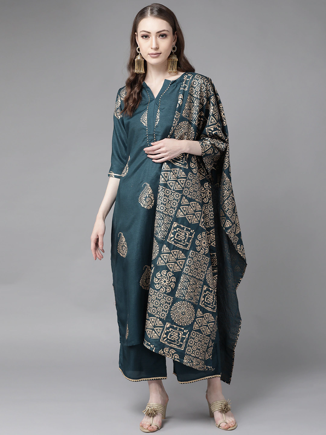 Women Teal & Golden Printed Kurta Set