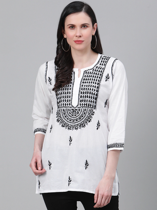 Women Chikankari Embroidered Straight Kurti