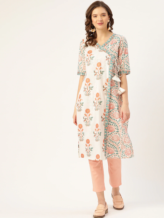 Women White & Peach-Coloured Cotton Kurta