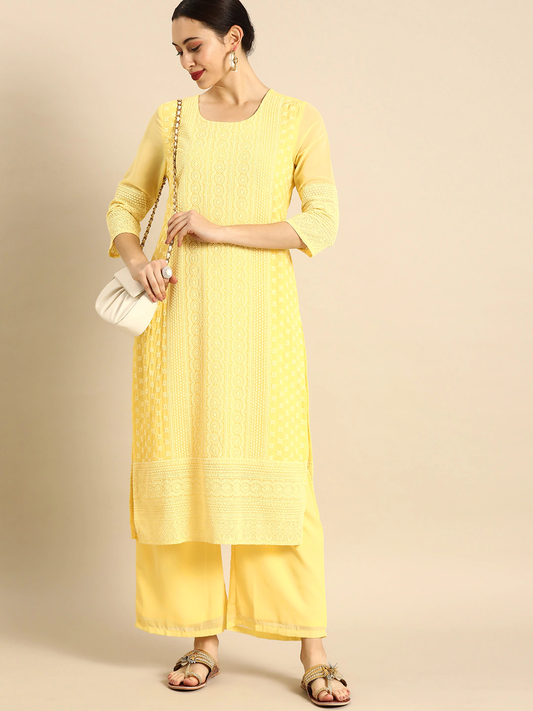 Women Embroidered Kurta with Palazzos