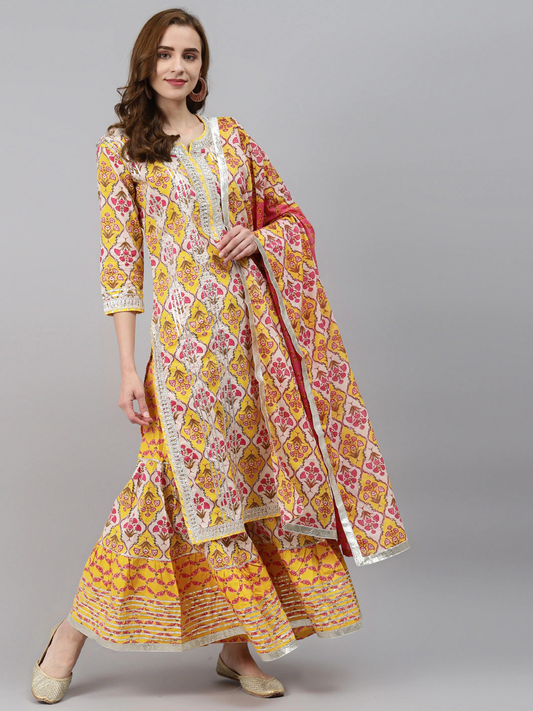 Women Yellow Floral Printed Cotton Kurta Set