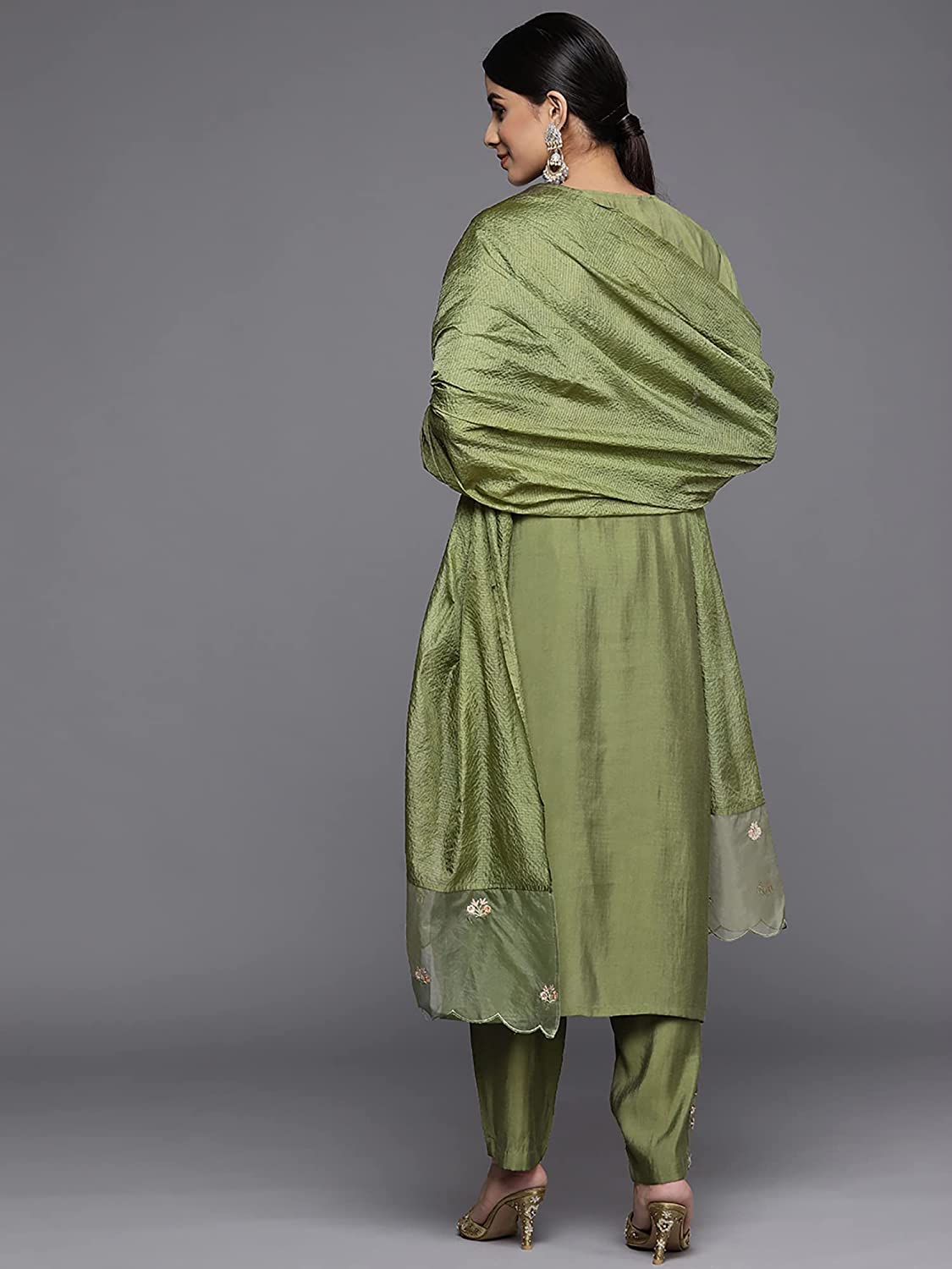 Women's Green Embroidered Straight Kurta Trousers With Dupatta Set