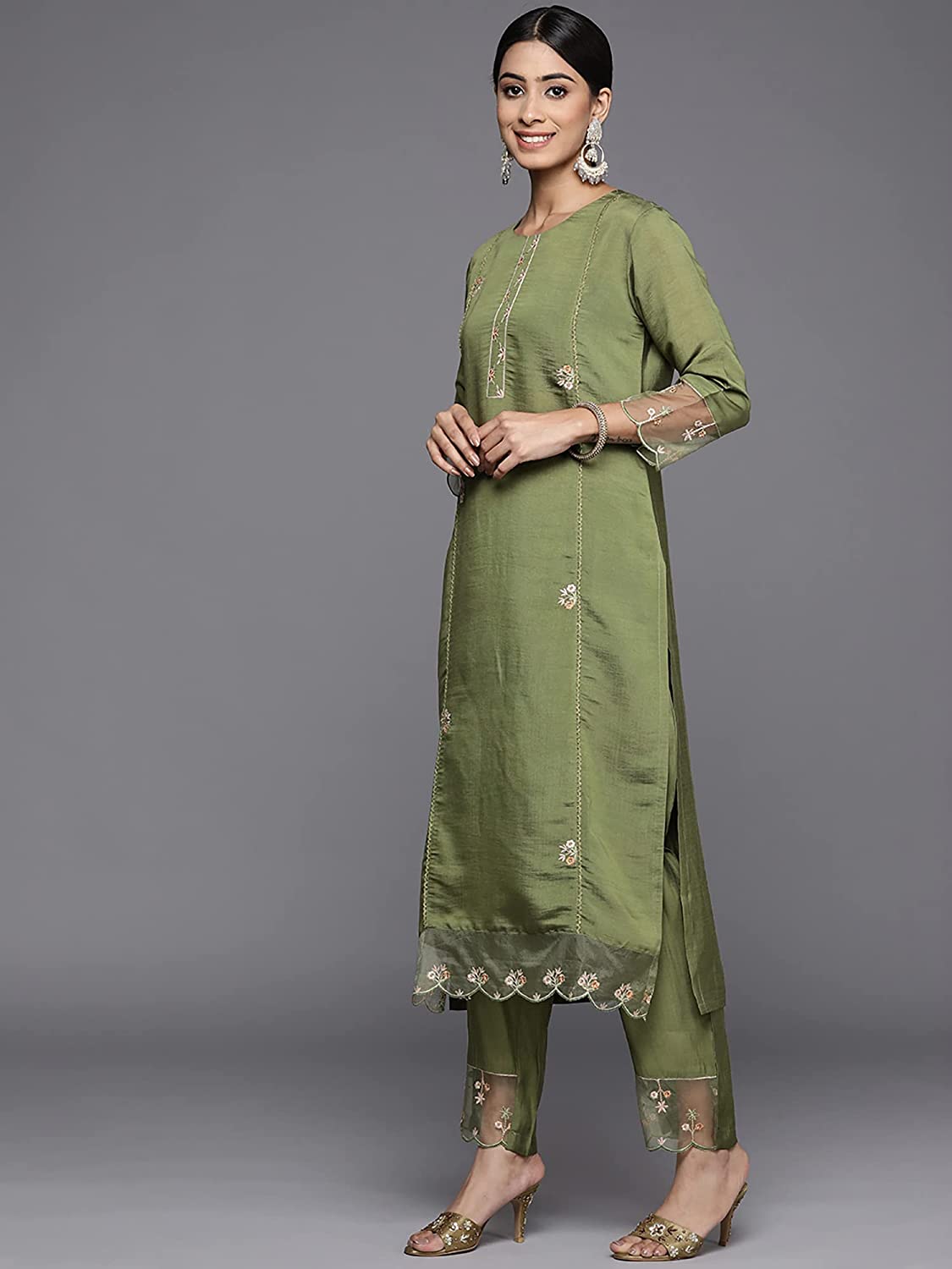 Women's Green Embroidered Straight Kurta Trousers With Dupatta Set