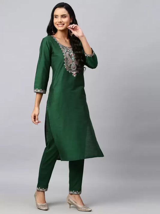 Women Silk Blend Kurta and Pant Set