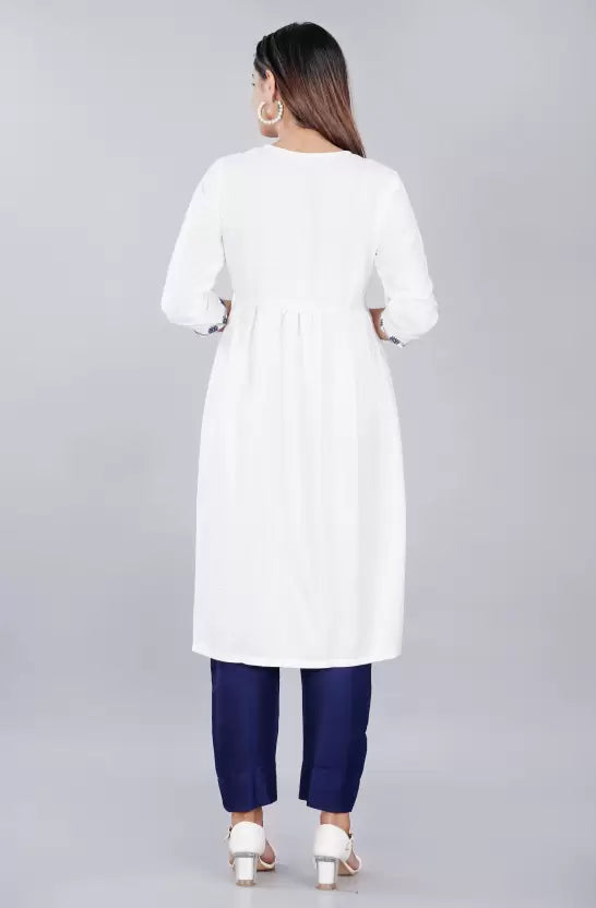 Women White Viscose Rayon Nyra-cut Kurta and Pant Set