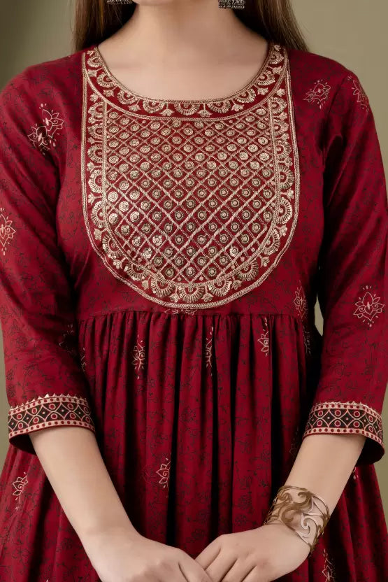 Women Maroonish Viscose Rayon Red Kurta and Palazzo Set