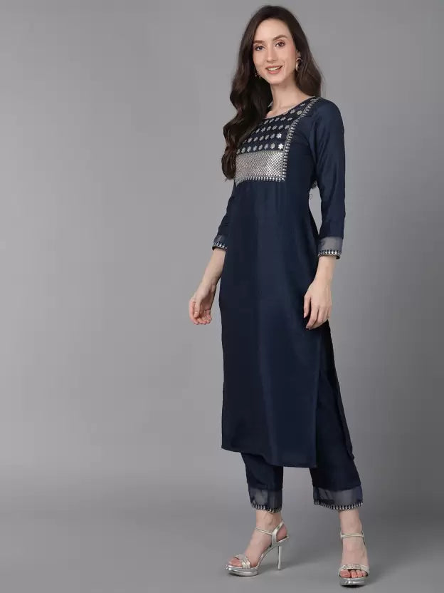 Women Silk Blend Blue Kurta, Pant And Dupatta Set